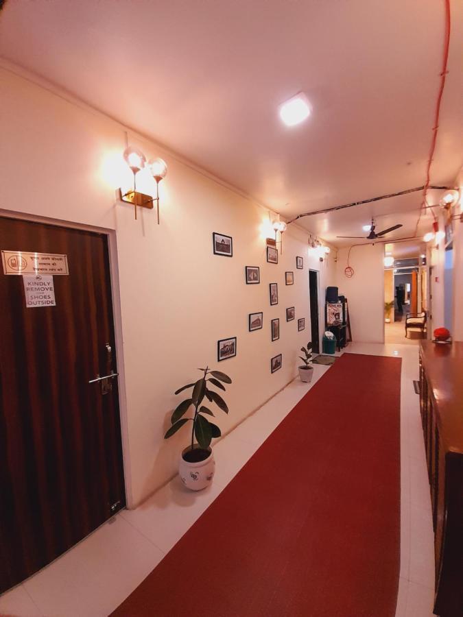 Homestay Ac Dormitory Ню Делхи Екстериор снимка