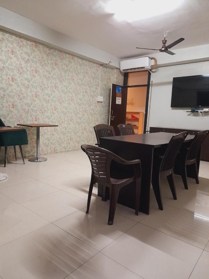 Homestay Ac Dormitory Ню Делхи Екстериор снимка
