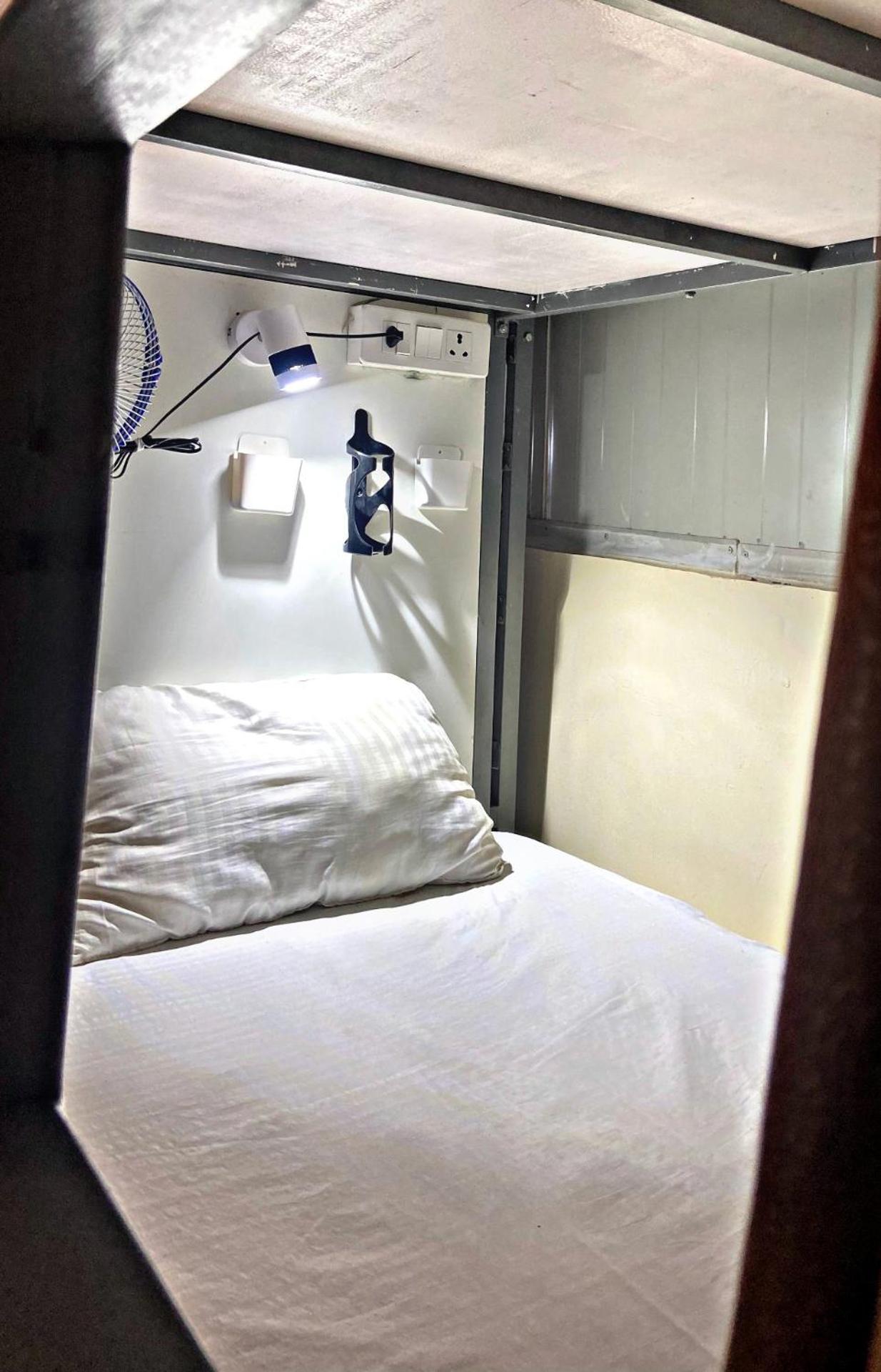 Homestay Ac Dormitory Ню Делхи Екстериор снимка