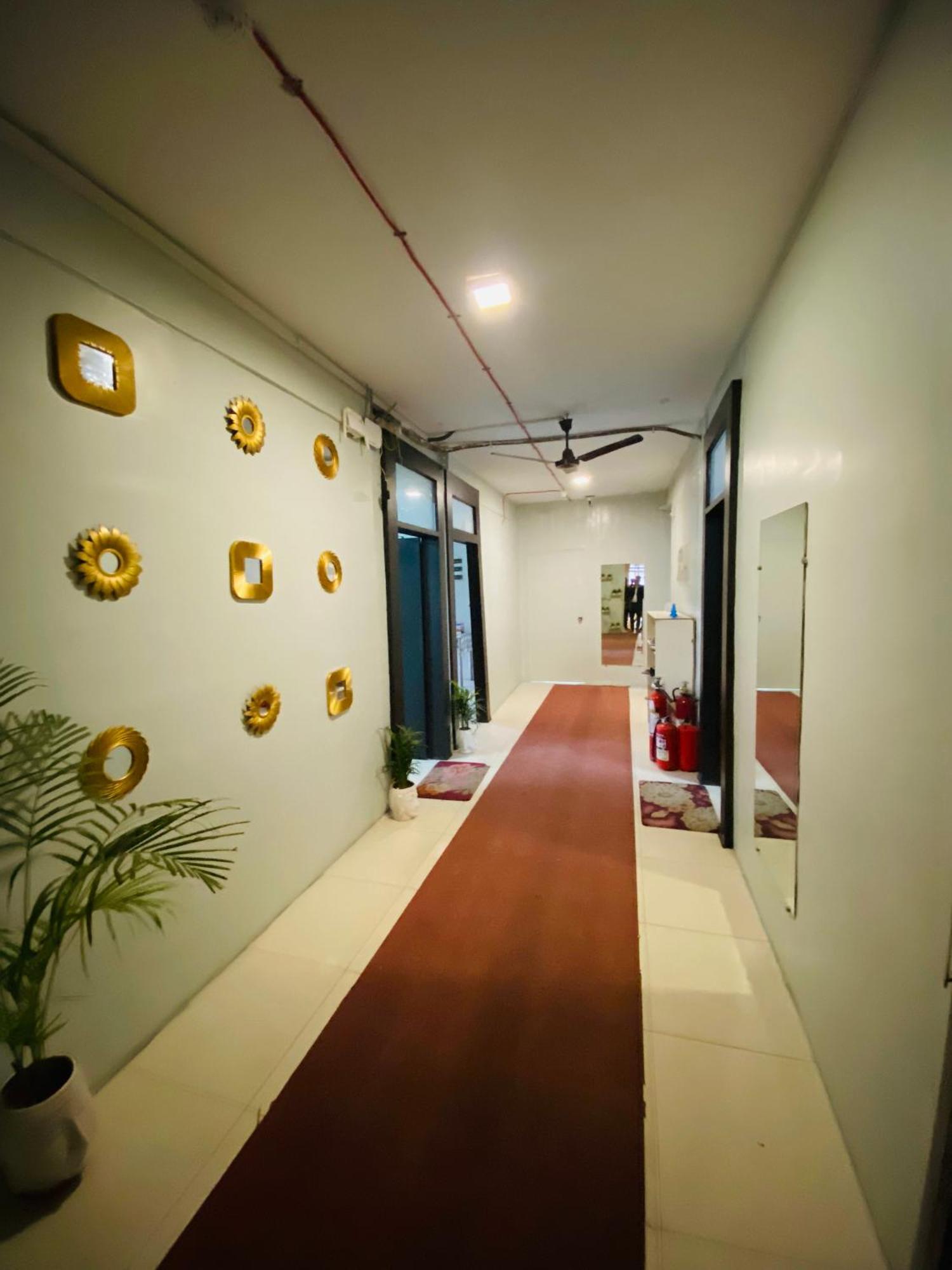 Homestay Ac Dormitory Ню Делхи Екстериор снимка