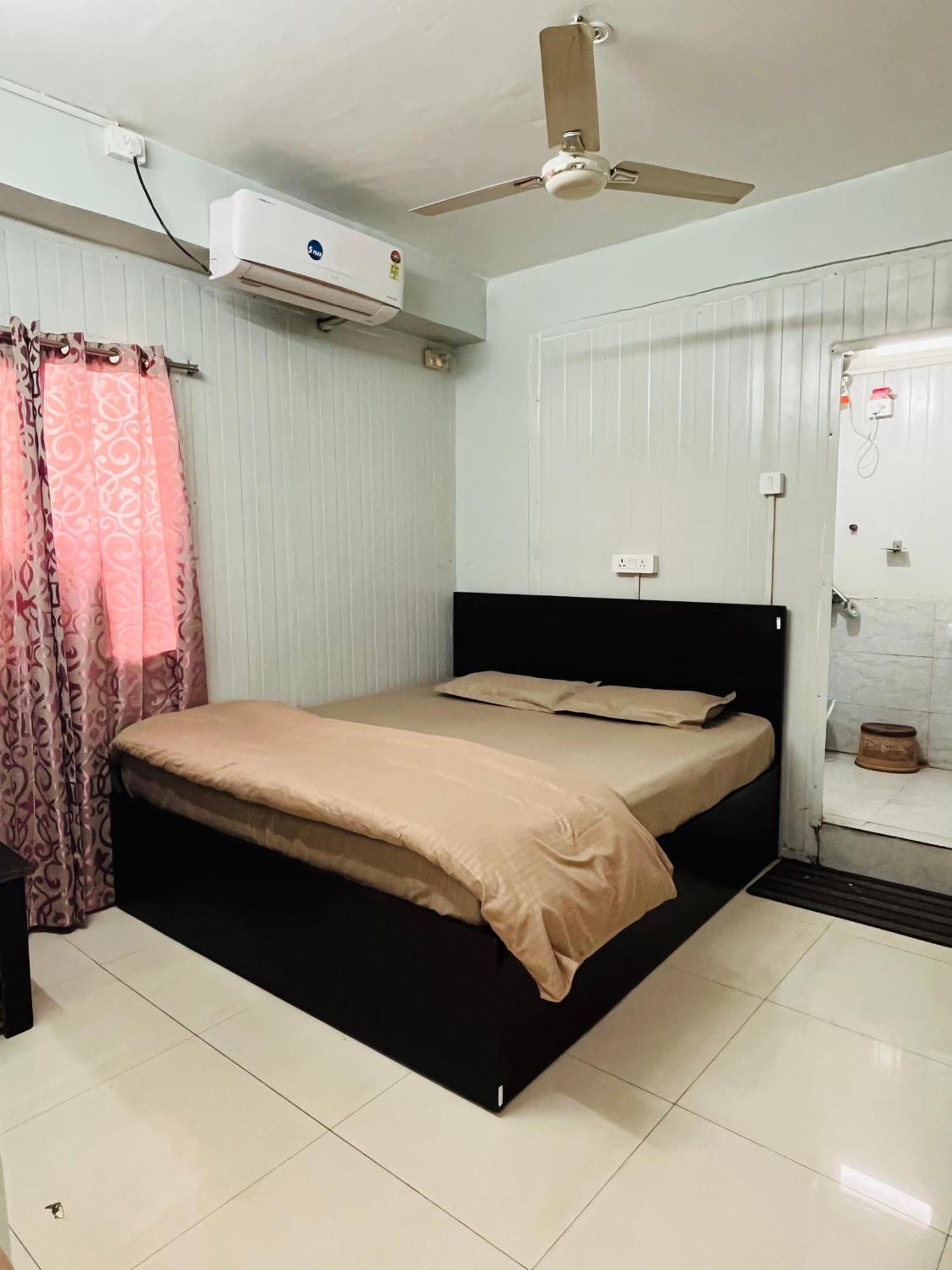 Homestay Ac Dormitory Ню Делхи Екстериор снимка